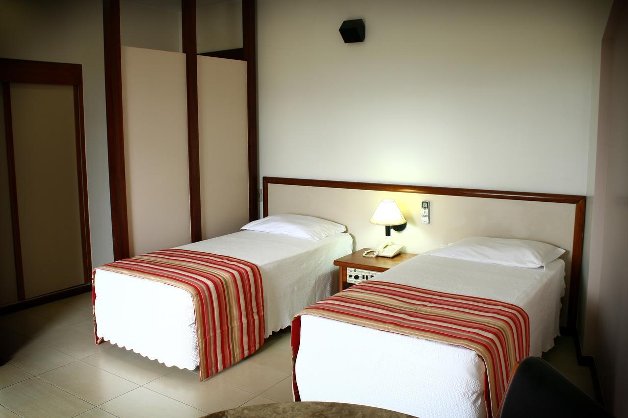 Hotel Beira Rio Итумбиара Экстерьер фото